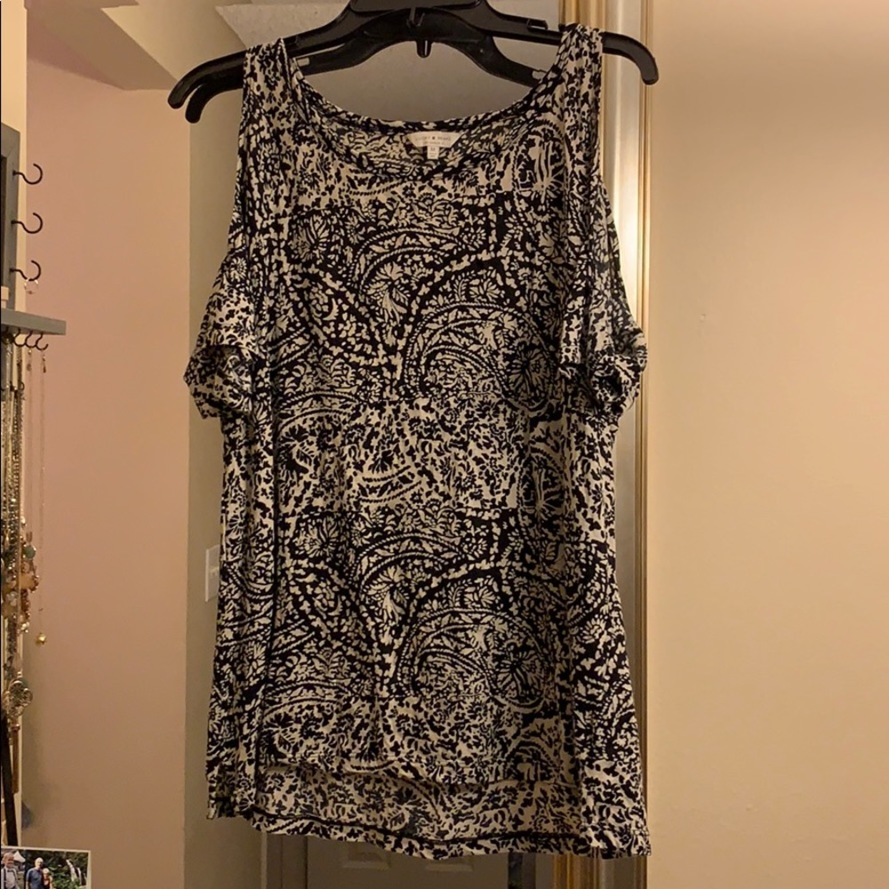 Worn once LUCKY BRAND top